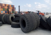 Vá Vỏ Xe Container