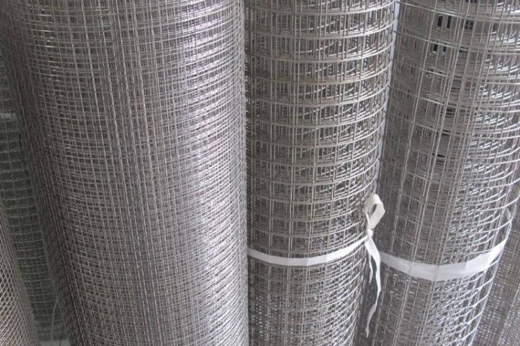 Lưới inox 304 - Khổ cao 1M và 1M2 bền bỉ - Ô 1 phân 2 - Tính theo 1M tới 