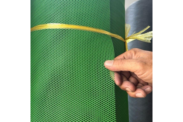 Lưới nhựa ô 3li - Dùng làm vách ngăn - Khổ 1M/1M - Tính theo 1M tới - Màu xanh lá & đen trắng - Chức năng vách ngăn