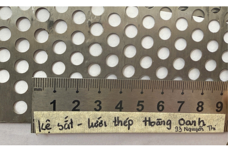 Tôn Lỗ ô 6li dày 4 zem - Khổ 1M/2M và Khổ 1M2/2M